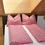 Mit Dachterrasse